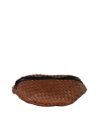 Woman's pouch in faux leather