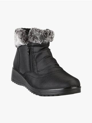 Women's ankle boots with eco fur