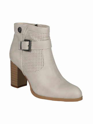 Women's ankle boots with heel and buckle