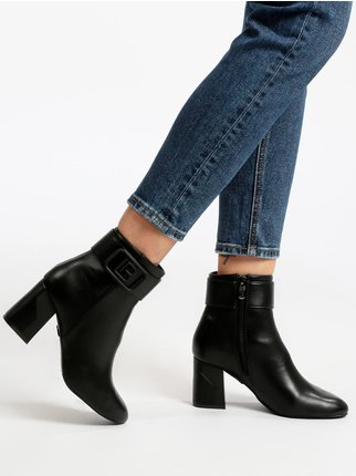 Women's ankle boots with heel