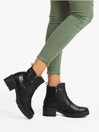 Women's ankle boots with zipper