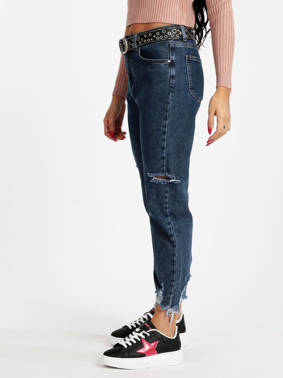 Women's baggy jeans with rips