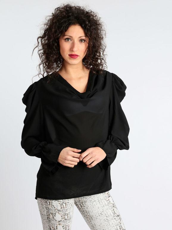 Women's blouse with puff sleeves