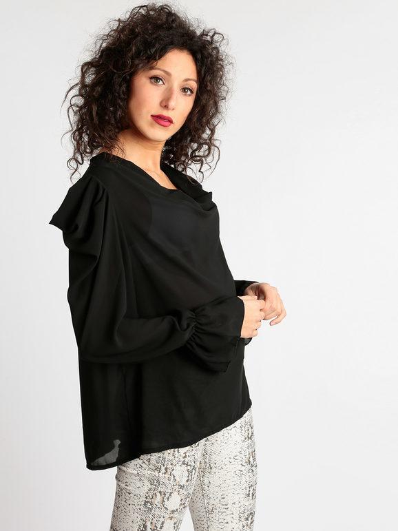 Women's blouse with puff sleeves