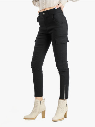 Women's cargo trousers with zip at the end