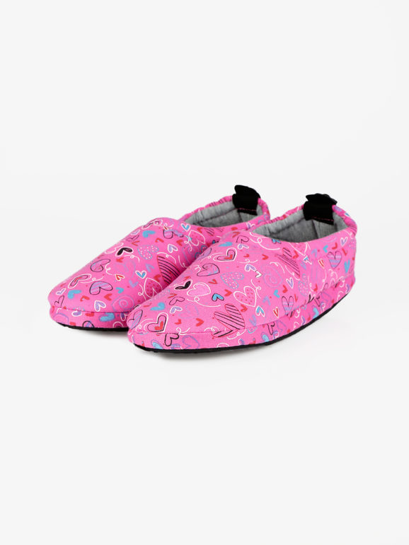 Women's closed slippers with hearts