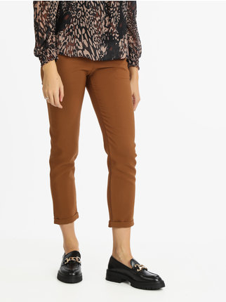 Women's cropped trousers with cuffs