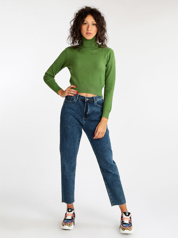 Women's cropped turtleneck pullover