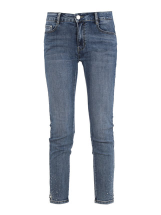 Women's jeans with rhinestones on the end