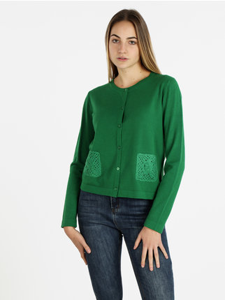 Women's knitted cardigan with embroidered pockets