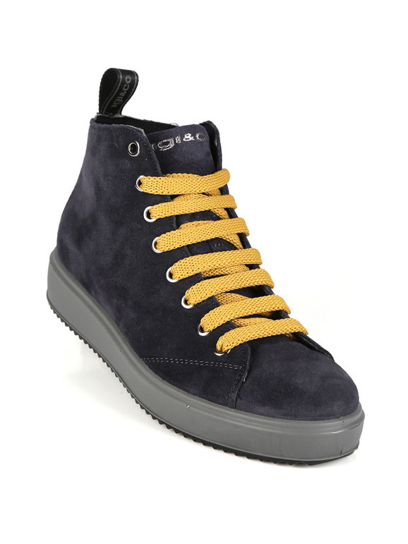 Women's lace-up ankle boots in suede leather