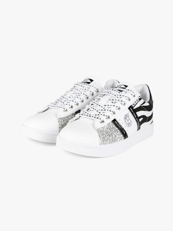 Women's lace-up sneakers with glitter