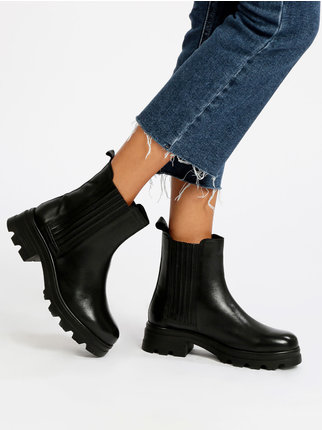 Women's leather ankle boots