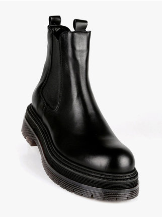 Women's leather chelsea boots