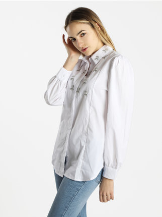 Women's long-sleeved shirt with jewel embroidery