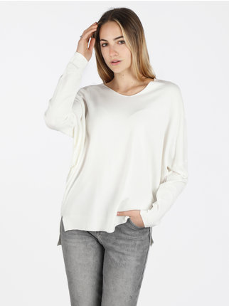 Women's oversized knitted sweater with V-neck