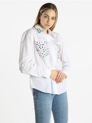Women's oversized shirt with colored stones applied