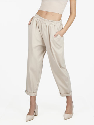 Women's oversized trousers with pockets