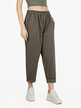 Women's oversized trousers with pockets