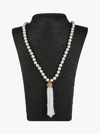 Women's pearl necklace with pendant