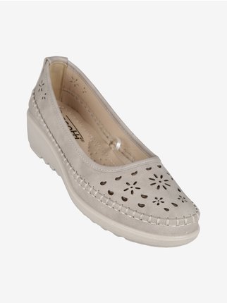 Women's perforated wedge ballet flats