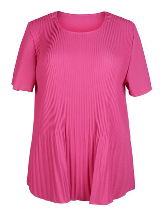 Women's pleated blouse in comfortable sizes