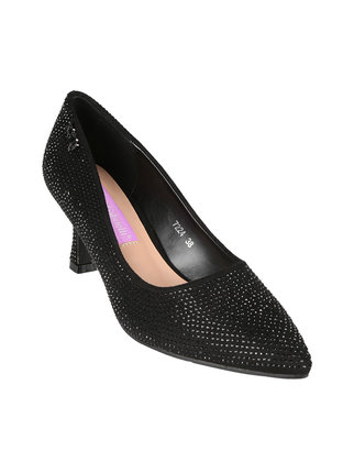 Women's pointed pumps with rhinestones