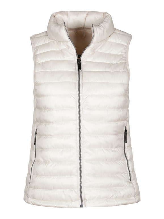 Women's quilted sleeveless