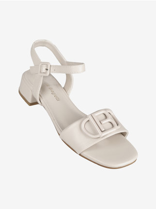 Women's sandals with strap