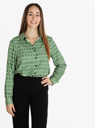 Women's shirt with optical print