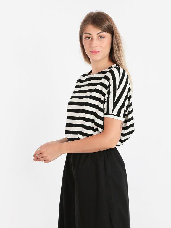 Women's short sleeve striped t-shirt