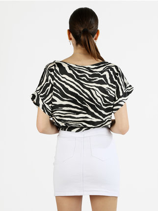 Women's short-sleeved blouse with zebra print