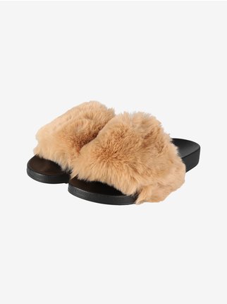 Women's slippers with faux fur