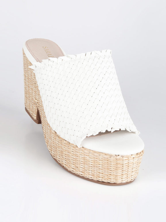 Women's slippers with heel and platform