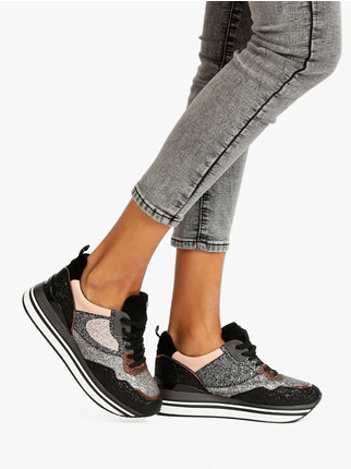 Women's sneakers with glitter and platform