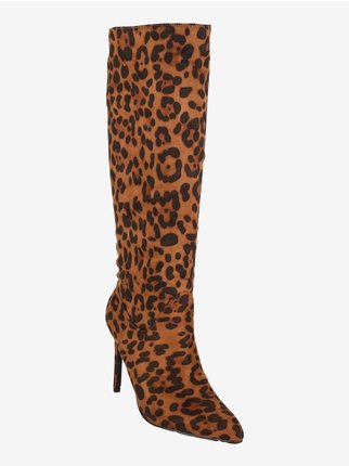 Women's spotted boots with heels