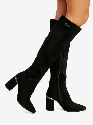 Women's suede boots with heel