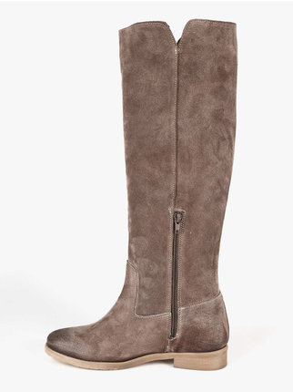 Women's suede boots